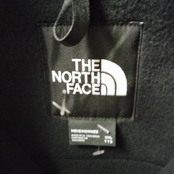 The North Face Coat - Picture 6 of 6